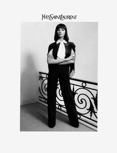 Inez__Vinoodh_Yves_Saint_Laurent_Fall_Winter_2010_11_06.thumb.jpg.e722f954055ab6e02dd76f5c997bbead.jpg