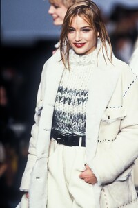 JeanCharlesdeCastelbajac1995WomenRTW166.thumb.jpg.a1c829a9deb7a204182f2ef5e779a2aa.jpg