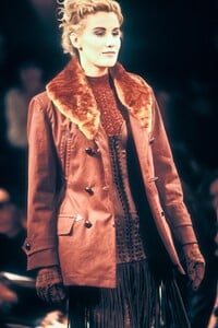 JeanPaulGaultier1990WomenRTW62.thumb.jpg.6ae8326386a7e8bd52bd708f6a96ee69.jpg