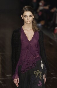 Julie f02albertaFerretti-14b.jpg