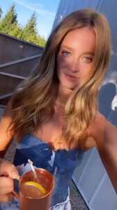 Kate Bock - TikTok 06.jpg