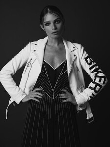 Katya Pushkina large-1529226532-ade4e263d51a205991f260ae7e14df8b.jpg