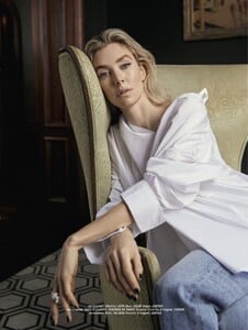 LOfficiel_Paris_2023_12_fr.downmagaz.net-037.thumb.jpg.622e93464c0311048bc21227067025f9.jpg