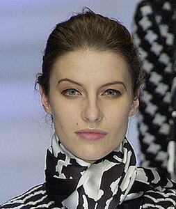 Libuseface-2002-fw.jpg.7861910caeb34e147b8895fa229ec1e9.jpg
