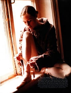 MarieClaireUK_November1990_168.thumb.jpg.91ecb7a48e6d611fa362f2388b24af64.jpg
