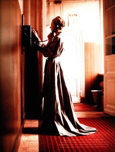 MarieClaireUK_November1990_170.thumb.jpg.24659675c68ced663acc3f5034f65aa1.jpg
