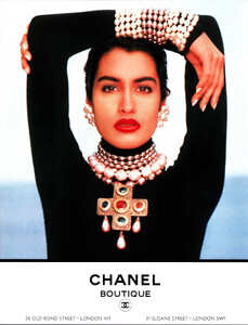 MarieClaireUK_November1990_180.thumb.jpg.336abd55a618f1af1e01b94d94b488a8.jpg
