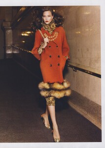 McDean_Oscar_de_la_Renta_Fall_Winter_2010_11_04.thumb.jpg.efa1de6b0d1d866a3350f42fddf95cc2.jpg