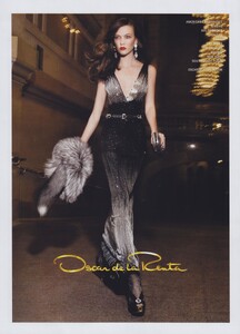 McDean_Oscar_de_la_Renta_Fall_Winter_2010_11_05.thumb.jpg.4e7b4f6e98ba41908e4dba22cc0acc7e.jpg