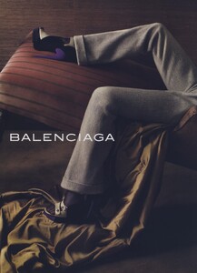 Meisel_Balenciaga_Fall_Winter_2009_10_03.thumb.jpg.d389e7684666fdba68fe4f2285e3d873.jpg