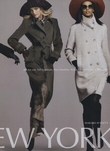 Meisel_Jones_New_York_Fall_Winter_2009_10_06.thumb.jpg.9f467cc552c167f4fd28a274cd9d194a.jpg