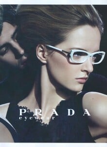 Meisel_Prada_Fall_Winter_2010_11_08.thumb.jpg.a254120eb969856abee7a2869c4595fe.jpg