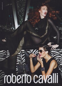 Meisel_Roberto_Cavalli_Fall_Winter_2009_10_04.thumb.jpg.1b64faa5d876c980aa84a6869d046d23.jpg