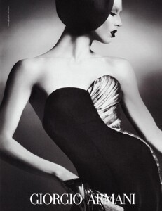 Mert__Marcus_Giorgio_Armani_Fall_Winter_2009_10_06.thumb.jpg.c5c2e47d552fc8b5cc1af02b34daf09e.jpg