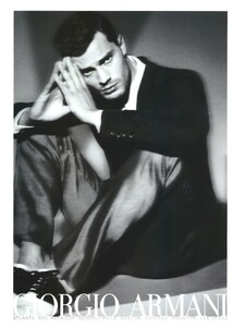 Mert__Marcus_Giorgio_Armani_Spring_Summer_2009_08.thumb.jpg.3d6a03caf54c193f2e7fb09bbcc7ffb4.jpg