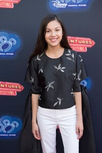 OliviaRodrigoArchives-008.jpg