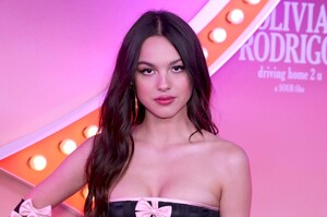 OliviaRodrigoArchives-042.jpg