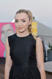 Peyton-R-List-004~0.jpg