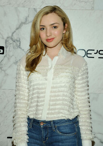 Peyton_List2C_PicturePub2C_2016-03-17_28229.jpg
