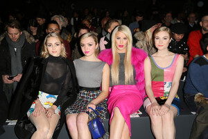 Peyton_List_11~53.jpg