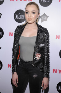Peyton_R_List_20160908_28229.jpg