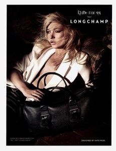 Sims_Kate_Moss_by_Longchamp_Fall_Winter_2010_11_03.thumb.jpg.11ecb9d5cf980bfefb56192c665531a4.jpg