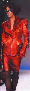 Thierry_Mugler_FW1989_Rochelle_Redfield.thumb.jpg.c678a18ea3b0c2ccb44733a7a9be872b.jpg