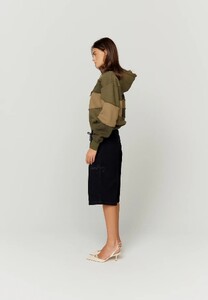 VOL23113LANDSCAPEHOODIE2.thumb.jpg.17652471bf2058483e9112de903e0622.jpg