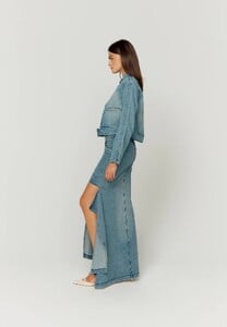 VOL23176THECASCADEDENIMSKIRT4.thumb.jpg.f4ff98196a4b92458749e9e205963209.jpg