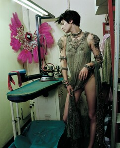 Vogue-October-2003 (1).jpg