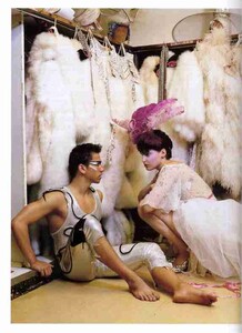 Vogue-October-2003 (2).jpg