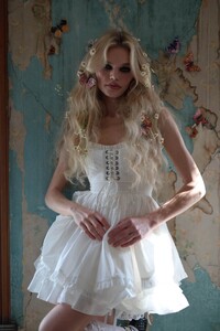 WEB_BUTTERFLY_SS24_SELKIE137_1296x.jpg
