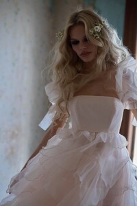 WEB_BUTTERFLY_SS24_SELKIE280_1296x.jpg