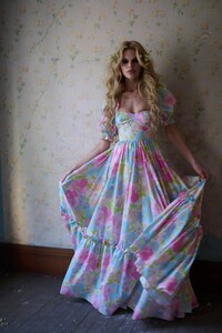 WEB_BUTTERFLY_SS24_SELKIE307_1296x.jpg
