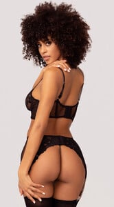 YDR-YNDY_008_BRA_GARTER_BELT_G-STRING_LACE_SET_BLACK-33(1).thumb.jpg.f488b2565d5479e015ec1f21f3e76d1b.jpg