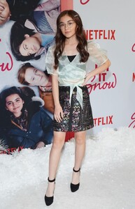 anna-cathcart-let-it-snow-premiere-in-la-8.jpg