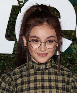 anna-cathcart-teen-vogue-s-2019-young-hollywood-party-3.jpg