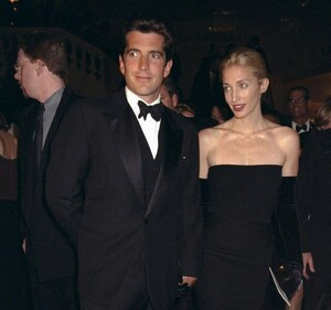 carolyn-bessette-jfk-jr-conspiracy-theories-017.jpg