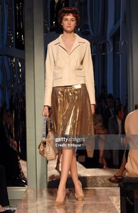 cr07dior-16.thumb.jpg.8d5b0704eddd77df3119d2631b97cb9f.jpg