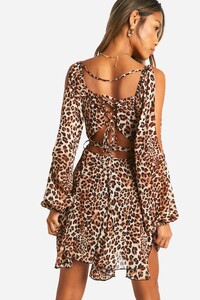 female-black-cold-shoulder-cut-out-tassel-beach-dress (2).jpg