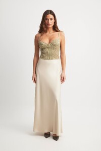 lace_cup_corset_1013-001248-408315788.jpg_ref=EFD71CCCB1&quality=80&sharpen=0.jpg