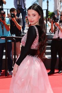 mikey-madison-at-anora-premiere-at-77th-cannes-film-festival-05-21-2024-1.jpg