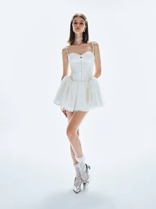 naomi___2__5f1fa09cceb74145ac500b61018689c2_master.webp