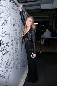 picturepub_net_Peyton_List_20161206_282629.jpg