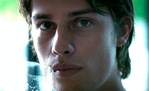 tumblr_22a6f5d1bbc3e5c2c0c196f78b2e4315_6044277e_540.thumb.gif.157ddc6a7a1603a7c64b635cbda8195b.gif