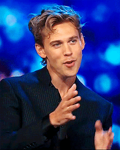 tumblr_c340c147a322b392639de7ed14a6793b_88c92e4a_400.thumb.gif.294d357c5a6ea79bc04b4f08bb2c5fff.gif