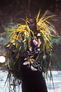 wek f98givenchy-HC-2b.jpg
