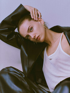 xSYLWIA_BY-SYLWIA-SZYPLIK_15.jpg.pagespeed_ic.T01Mgg1wa3.thumb.jpg.05017fa709adcd087b395b7882d75d30.jpg