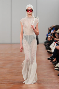 00009-cos-spring-2024-ready-to-wear-credit-brand.thumb.jpg.efc1814e5b4a314f32651096578151d4.jpg