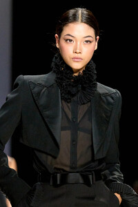 00030-dolce-and-gabbana-spring-2024-ready-to-wear-credit-gorunway.thumb.jpg.41943af75cf77402940ab51279a24089.jpg